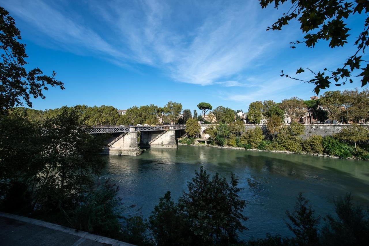 Pensión Lungotevere Ripa 2*